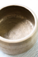 Antique Mani Singing Bowl - Sacral Chakra 575Hz