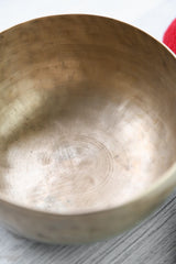 Antique Singing Bowl Heart Chakra 175 Hz