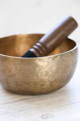 Antique Singing Bowl Sacral Chakra 147 Hz