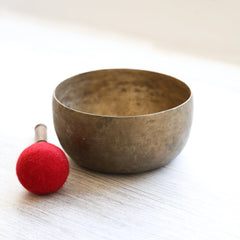 Antique Singing Bowl Sacral Chakra 148 Hz