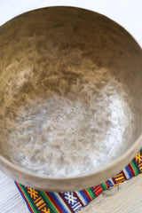 Antique Singing Bowl Sacral Chakra 154 Hz