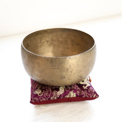 Antique Singing Bowl Sacral Chakra 154Hz
