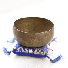 Antique Singing Bowl Throat Chakra 195 Hz