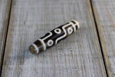 A spectacular 9 Eye Dzi Bead
