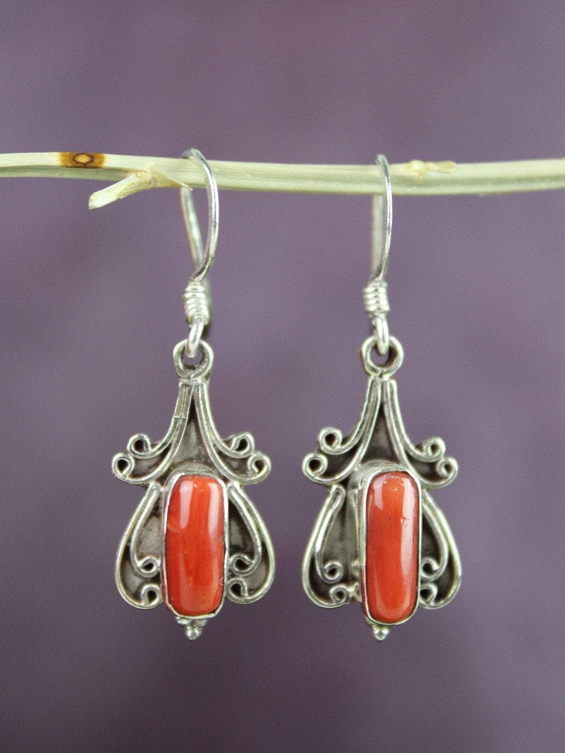 Antique Coral Embellishment Earrings