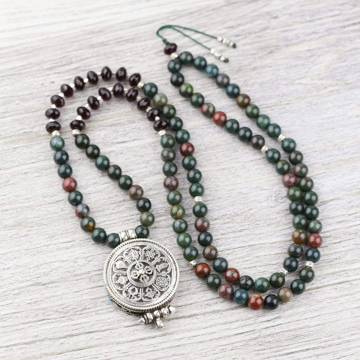 Auspicious Tibetan Gau Mala