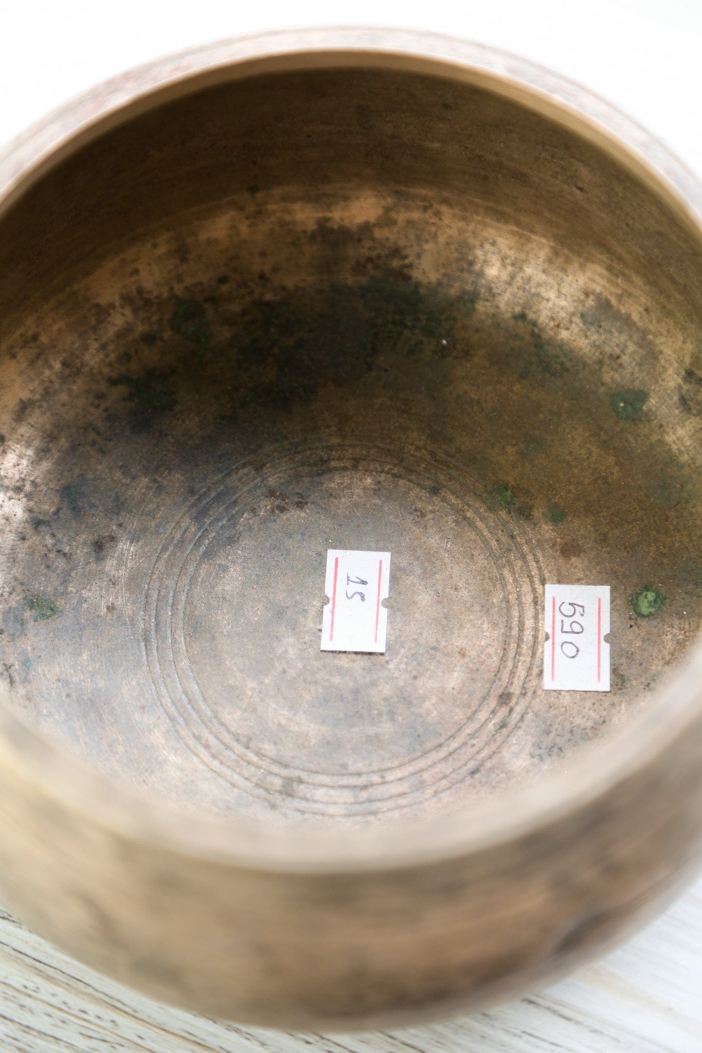 Antique Mani Singing Bowl - Sacral Chakra 590Hz