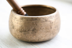 Antique Mani Singing Bowl - Sacral Chakra 590Hz