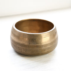 Antique Mani Singing Bowl - Third Eye Chakra 473Hz