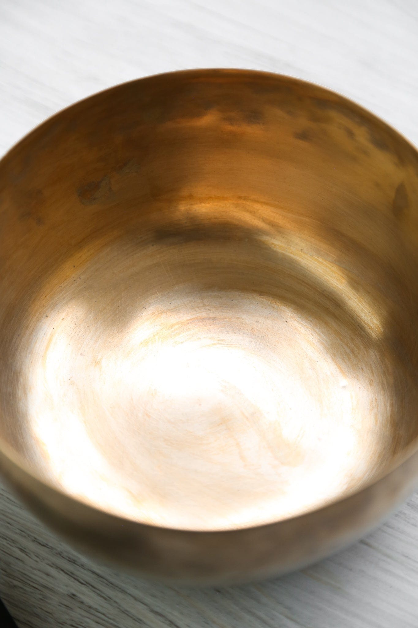Antique Singing Bowl Crown Chakra 126Hz