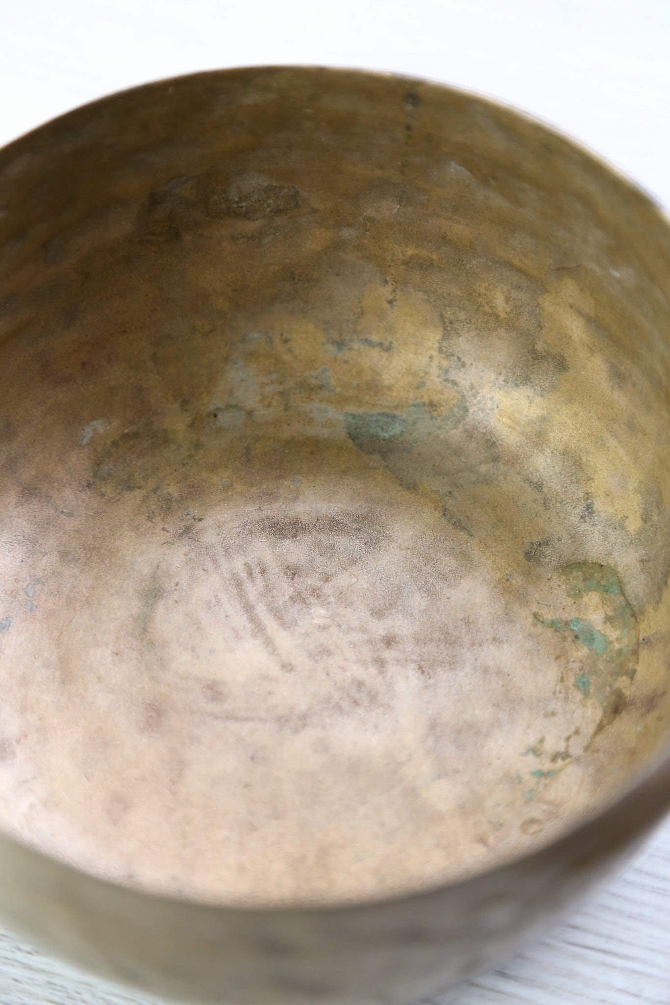 Antique Singing Bowl Crown Chakra 62Hz