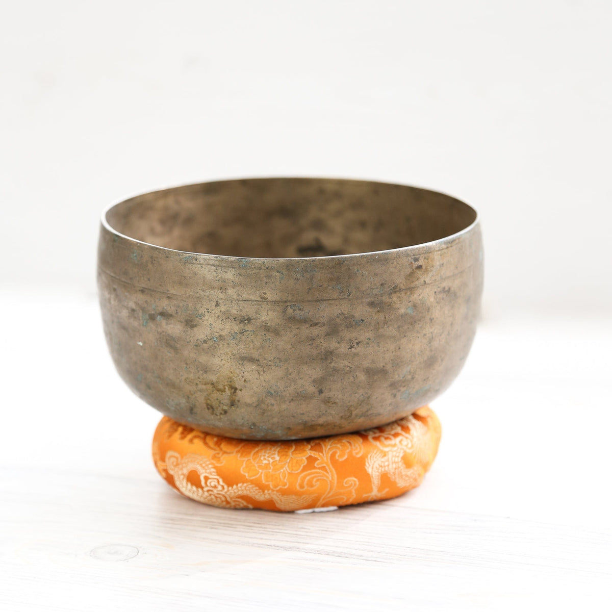 Antique Singing Bowl Heart Chakra 145 Hz