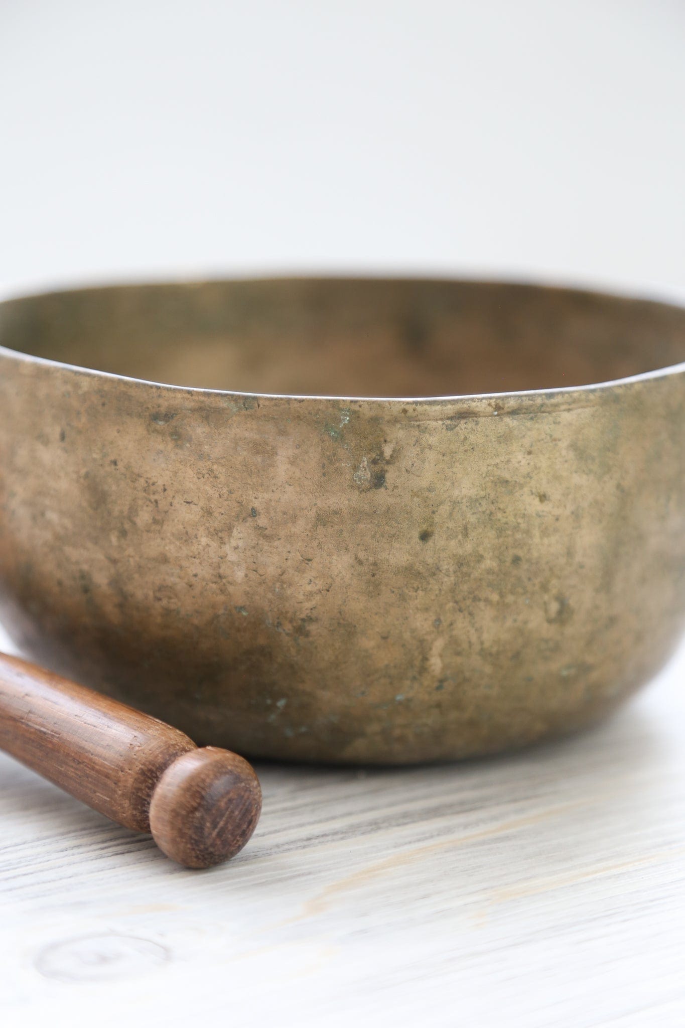 Antique Singing Bowl Heart Chakra 171 Hz
