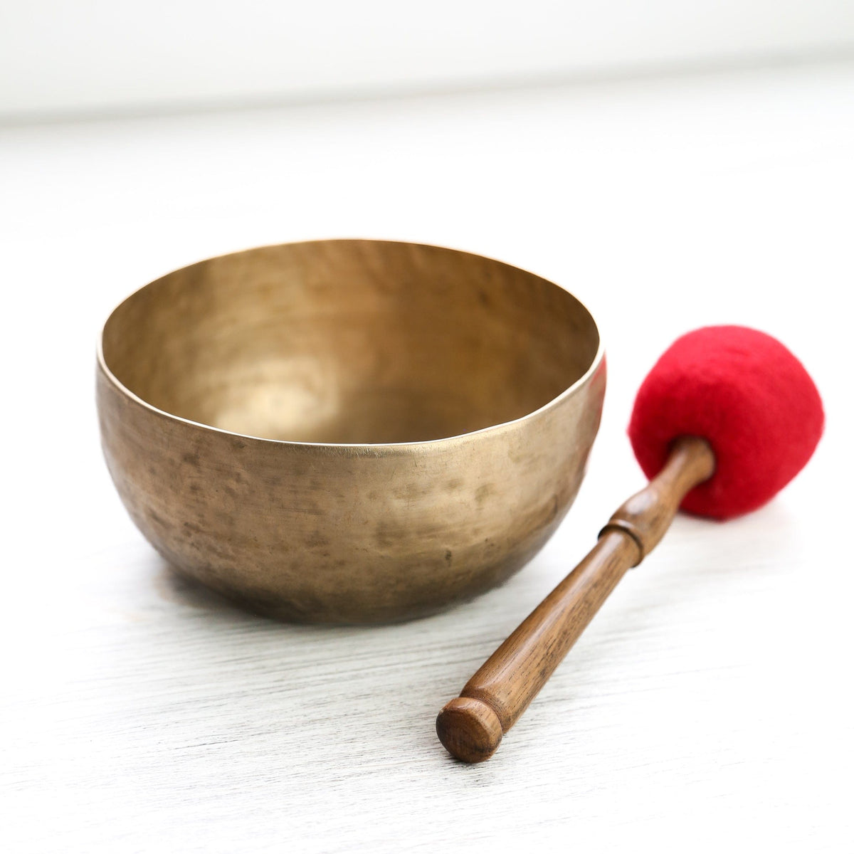 Antique Singing Bowl Heart Chakra 175 Hz