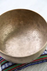 Antique Singing Bowl Heart Chakra 177Hz