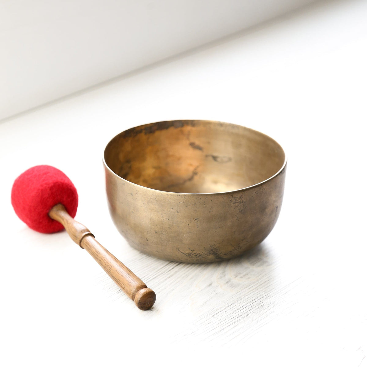 Antique Singing Bowl Heart Chakra 183Hz