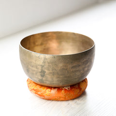 Antique Singing Bowl Heart Chakra 185Hz