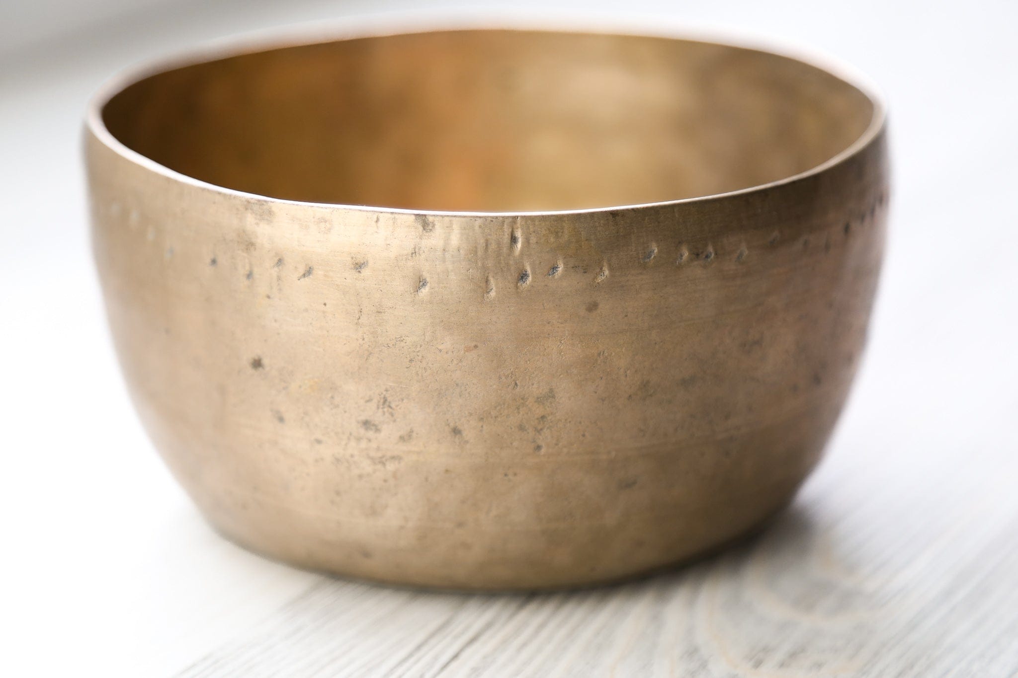 Antique Singing Bowl Heart Chakra 190Hz