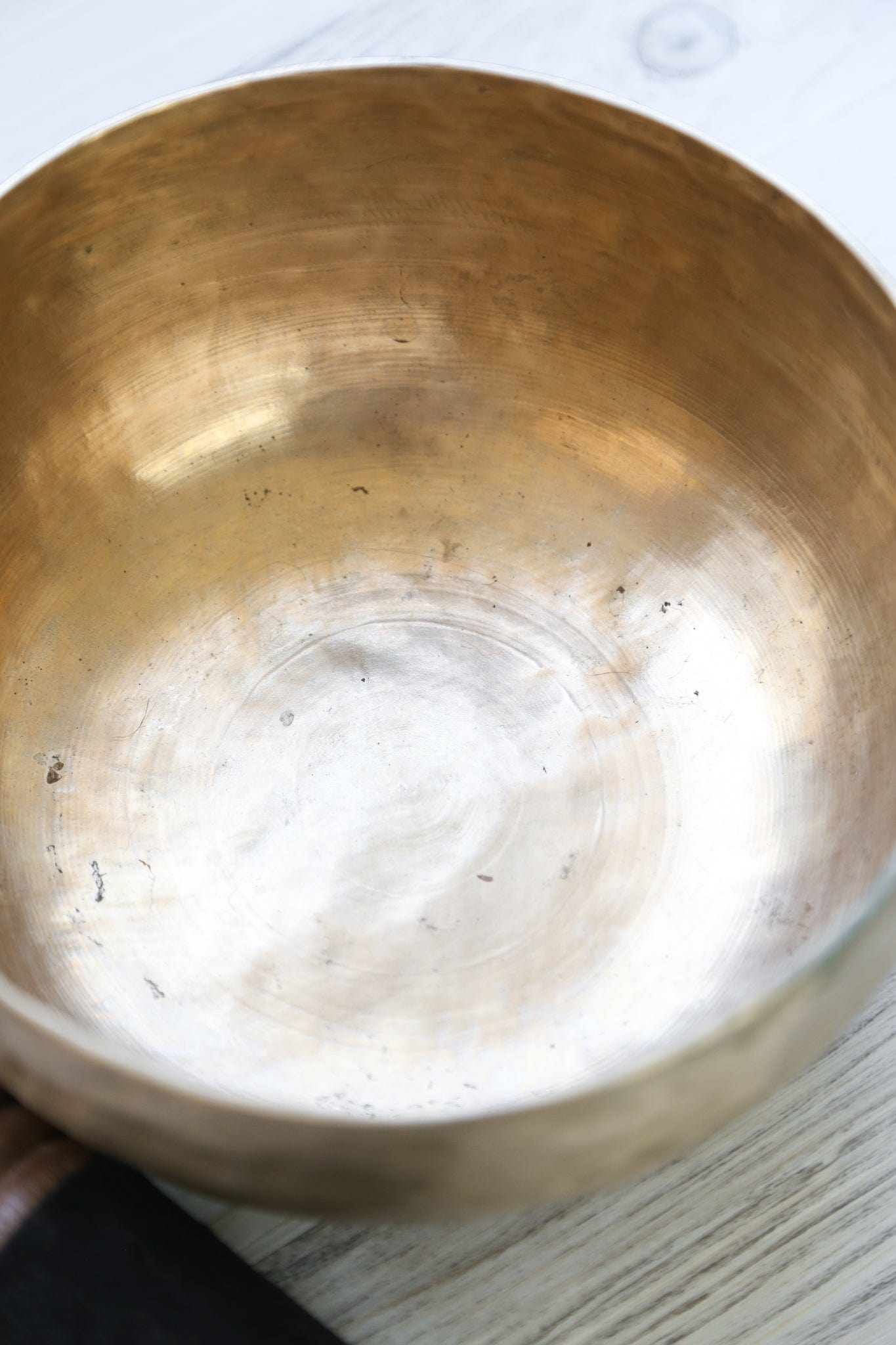 Antique Singing Bowl Sacral Chakra 147 Hz