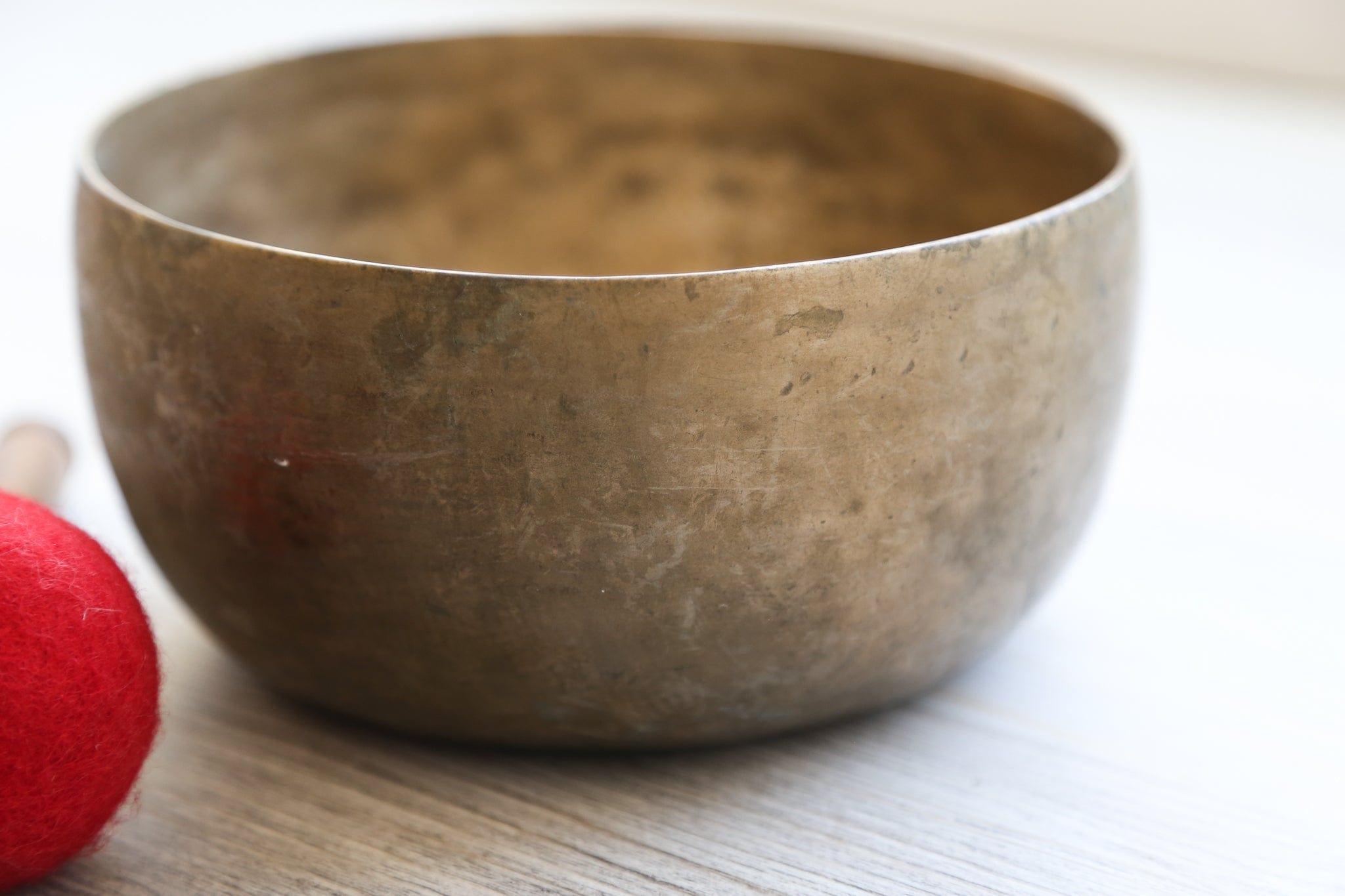 Antique Singing Bowl Sacral Chakra 148 Hz