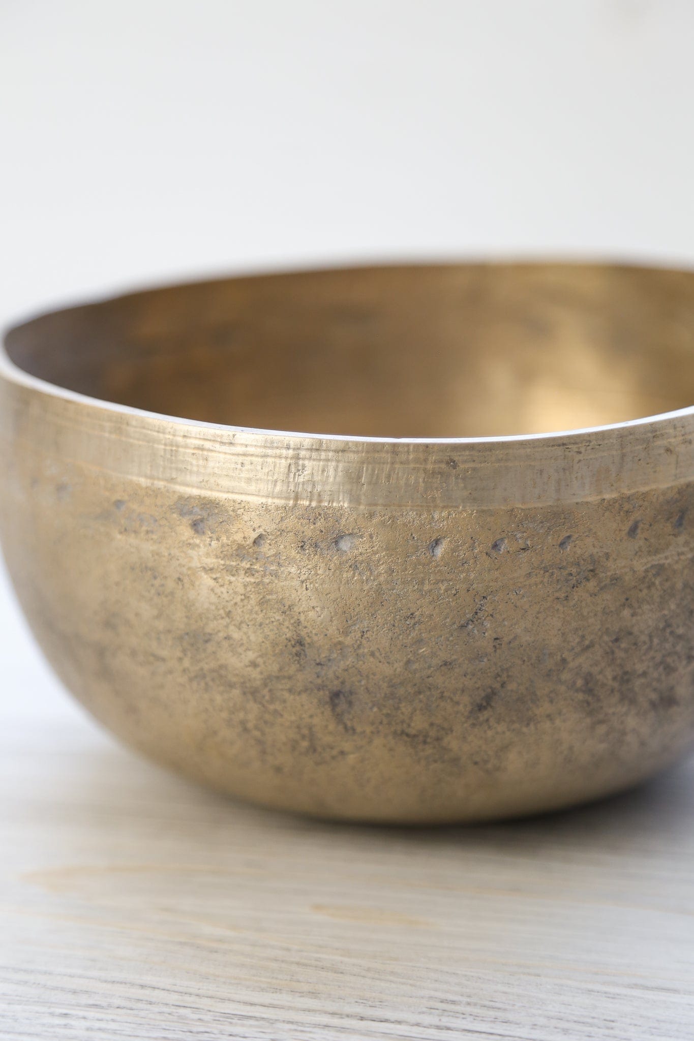 Antique Singing Bowl Sacral Chakra 151 Hz
