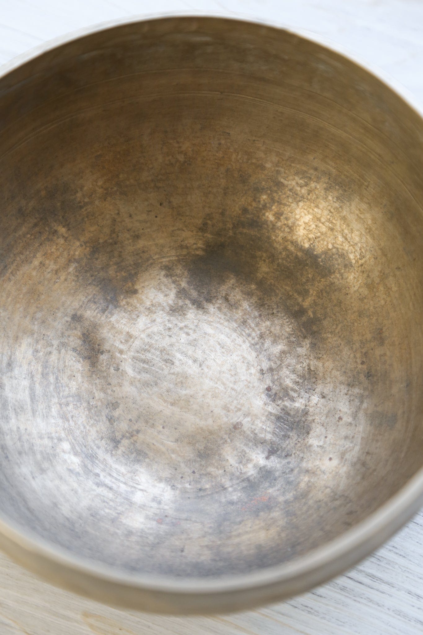 Antique Singing Bowl Sacral Chakra 151 Hz