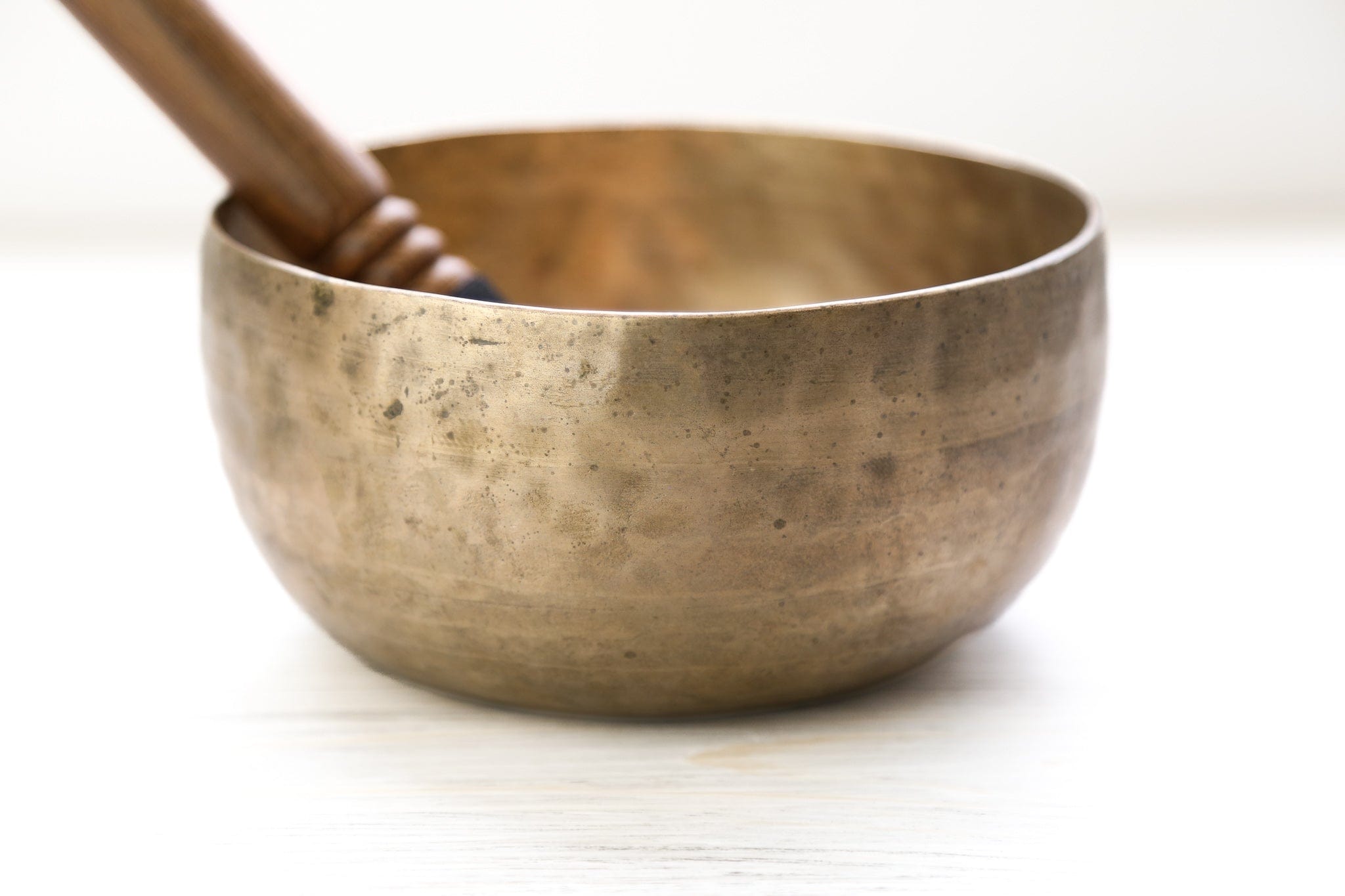 Antique Singing Bowl Sacral Chakra 157Hz