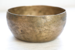 Antique Singing Bowl Solar Plexus Chakra 162Hz