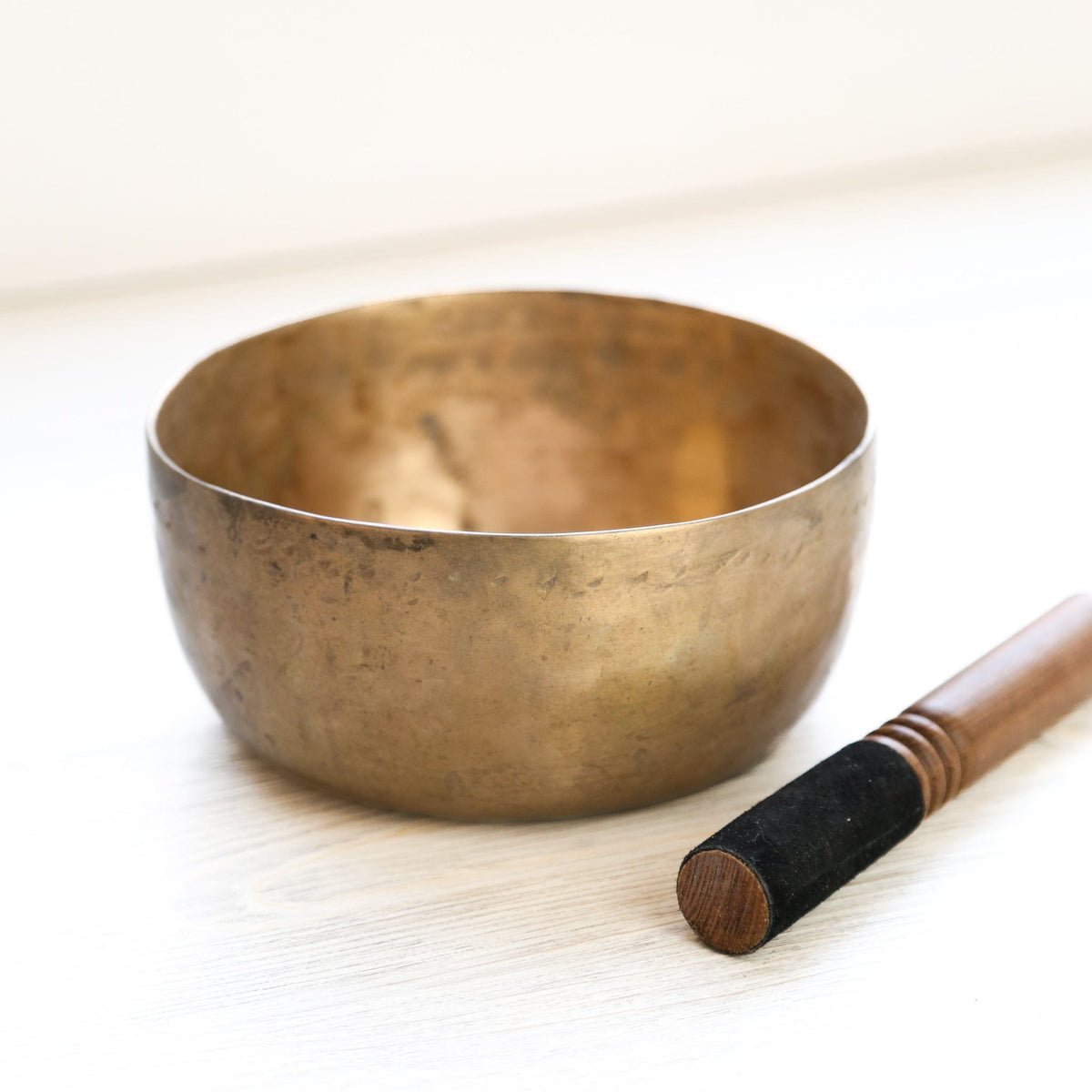 Antique Singing Bowl Solar Plexus Chakra 167Hz