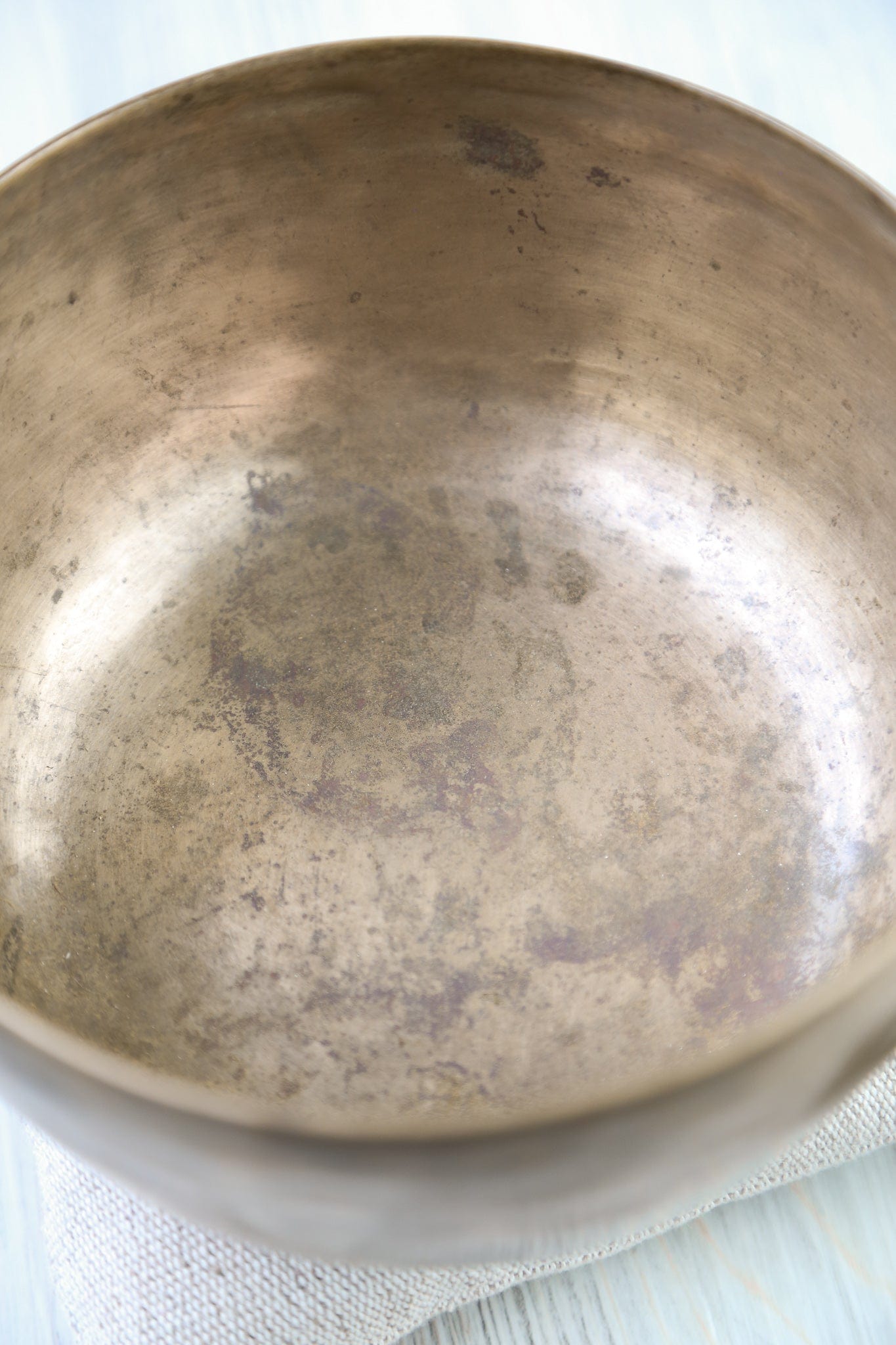 Antique Singing Bowl Solar Plexus Chakra 168Hz