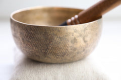 Antique Singing Bowl Third Eye Chakra 227Hz