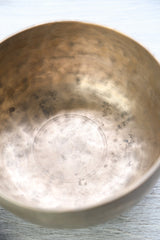 Antique Singing Bowl Third Eye Chakra 232Hz