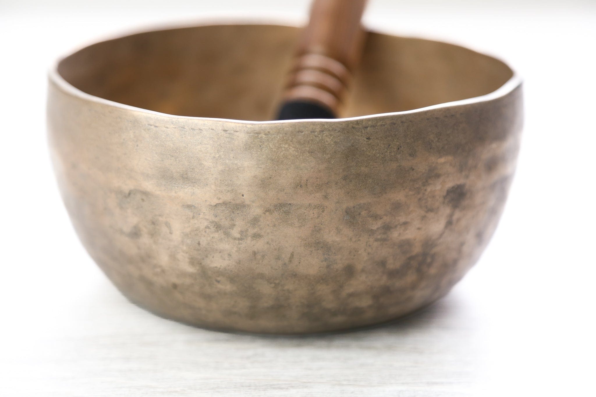 Antique Singing Bowl Third Eye Chakra 232Hz