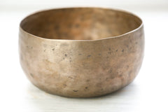 Antique Singing Bowl Throat Chakra 192Hz