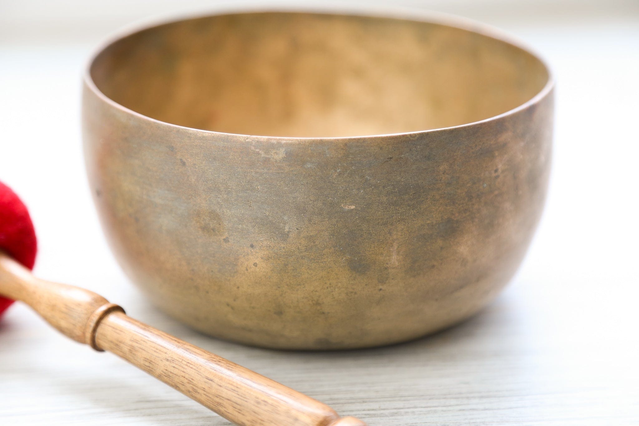 Antique Singing Bowl Throat Chakra 195Hz