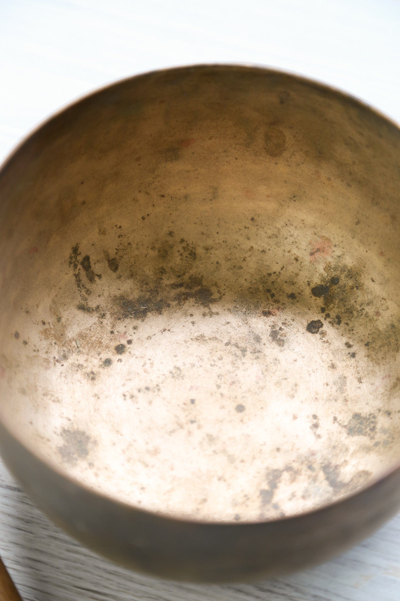 Antique Singing Bowl Throat Chakra 195Hz