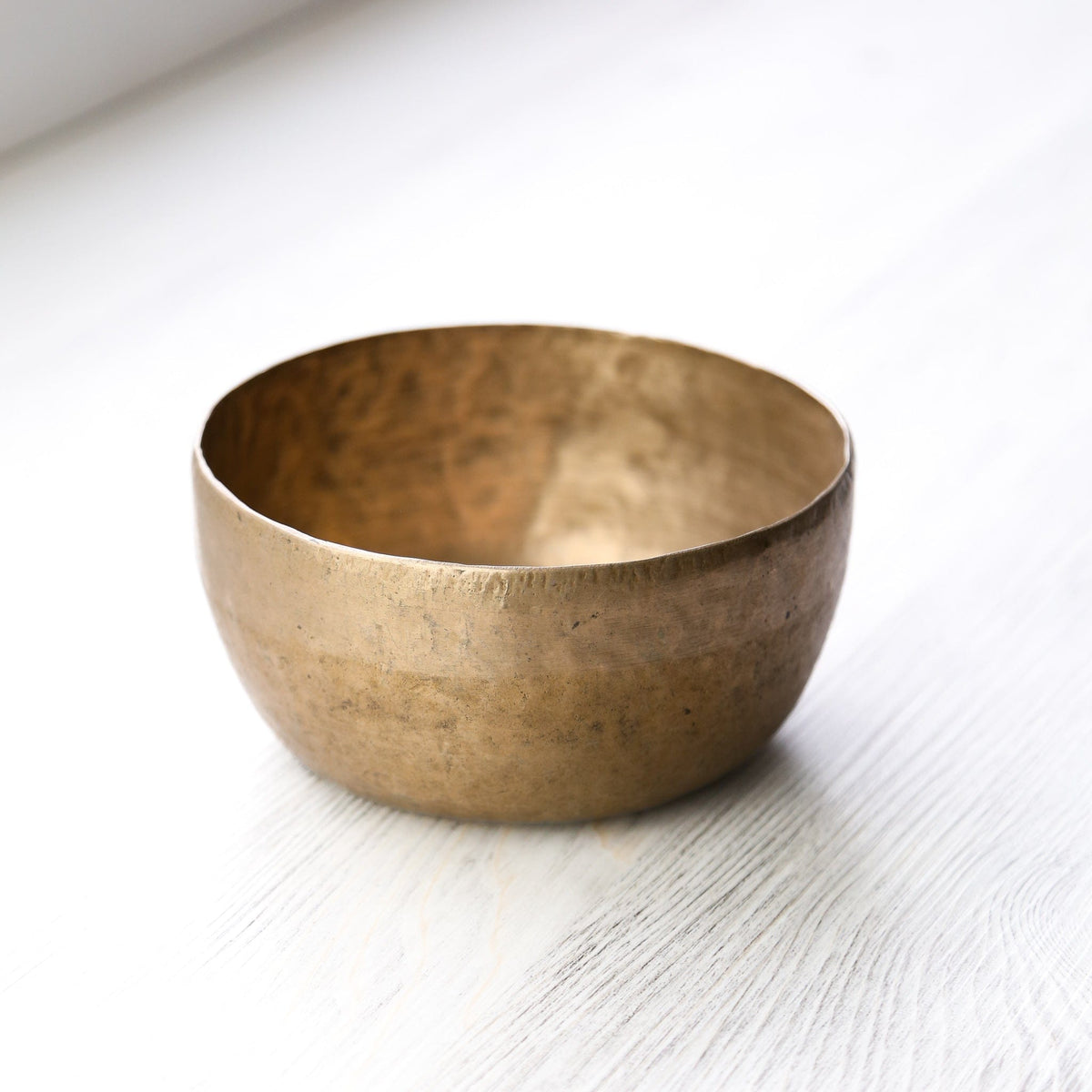 Antique Singing Bowl Throat Chakra 199Hz