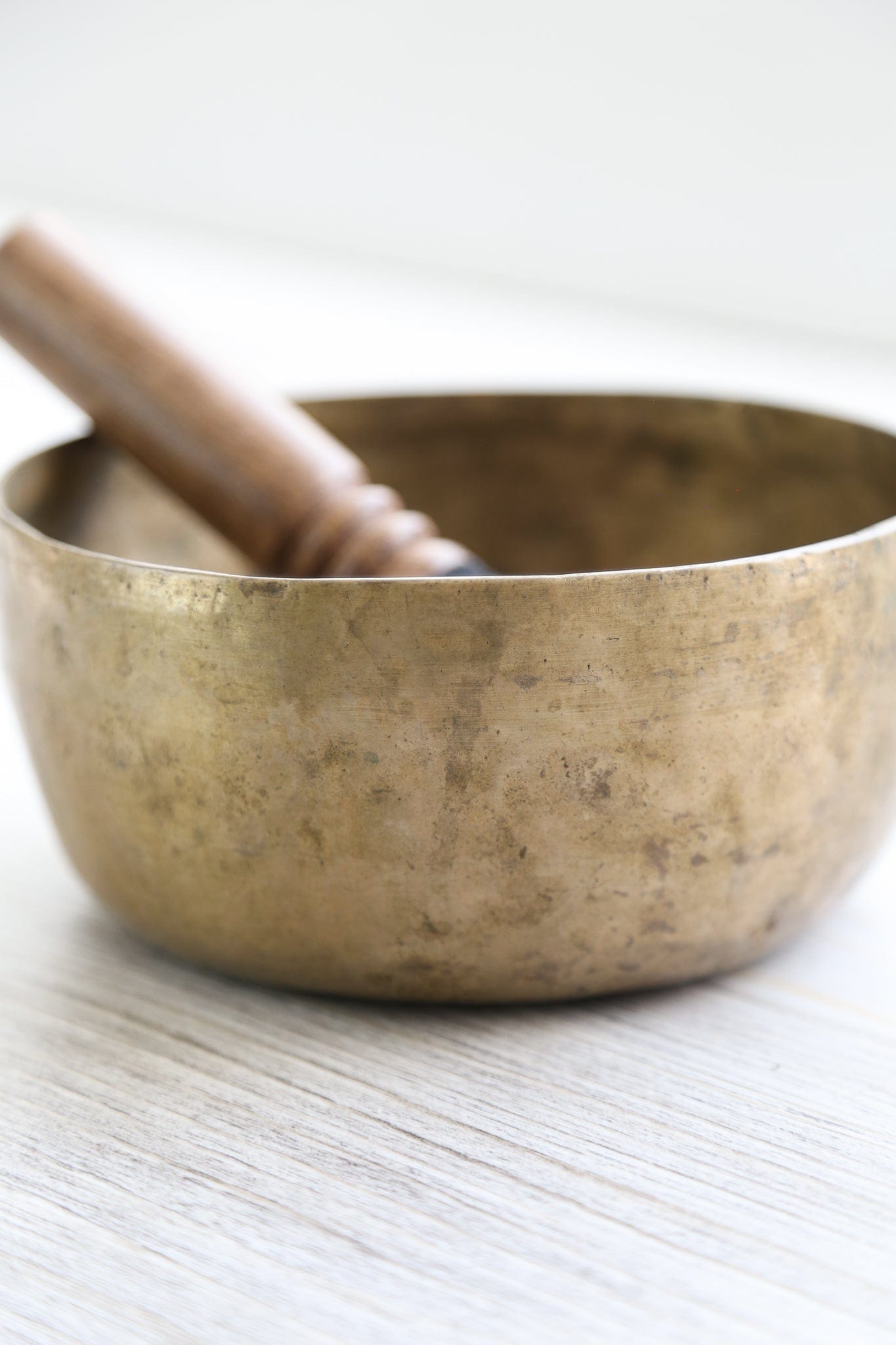 Antique Singing Bowl Throat Chakra 201 Hz