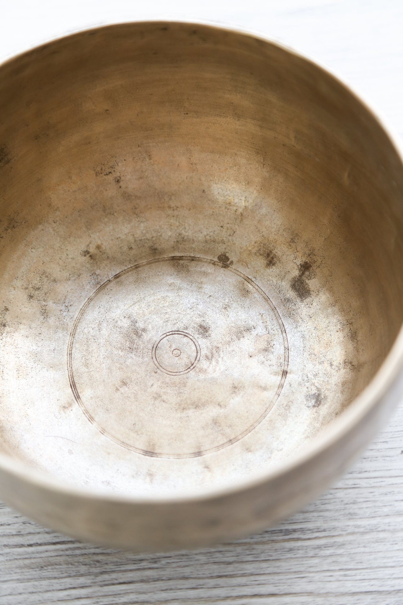 Antique Singing Bowl Throat Chakra 202 Hz