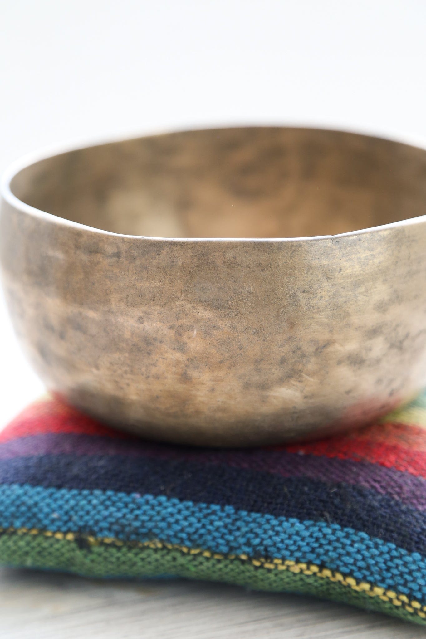 Antique Singing Bowl Throat Chakra 205 Hz