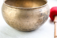 Antique Tantric Buddha Singing Bowl - Heart Chakra 364Hz