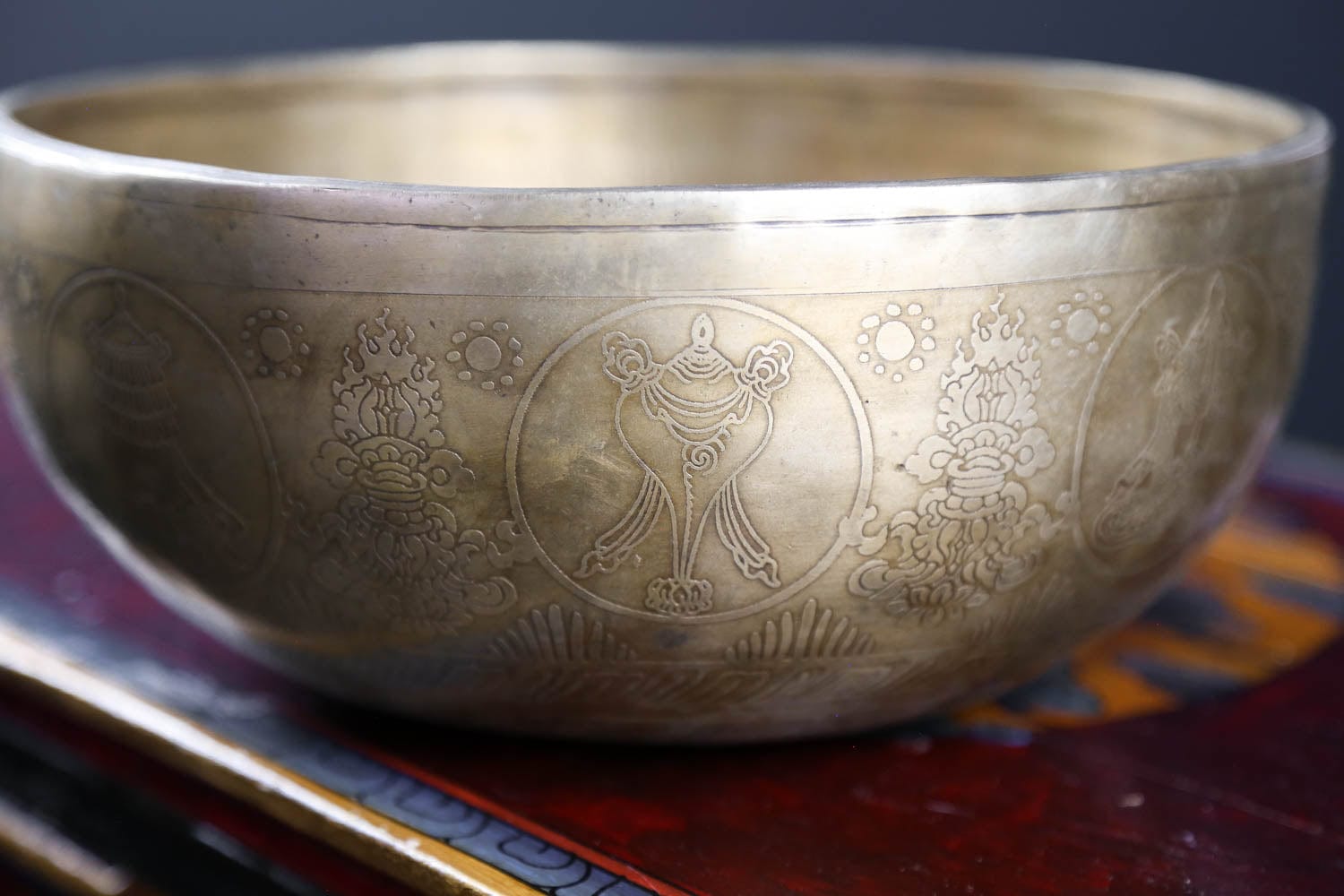 Auspicious Flaming Dorje Lingam Bowl