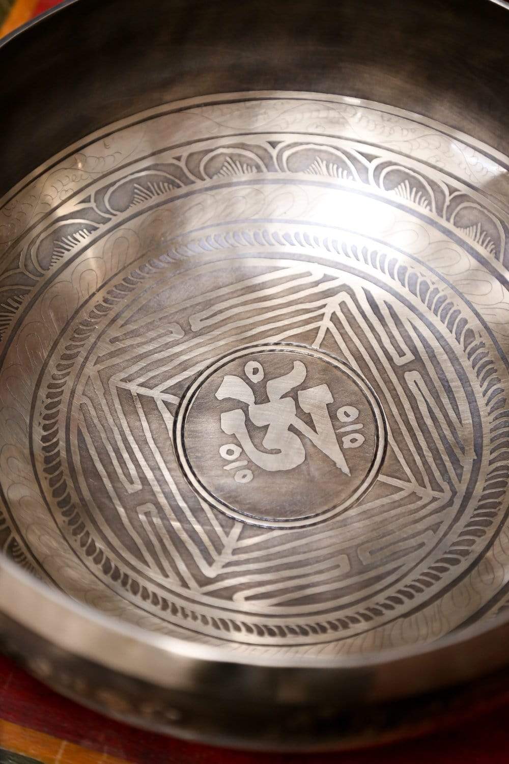 Auspicious Symbols Etched Singing Bowl