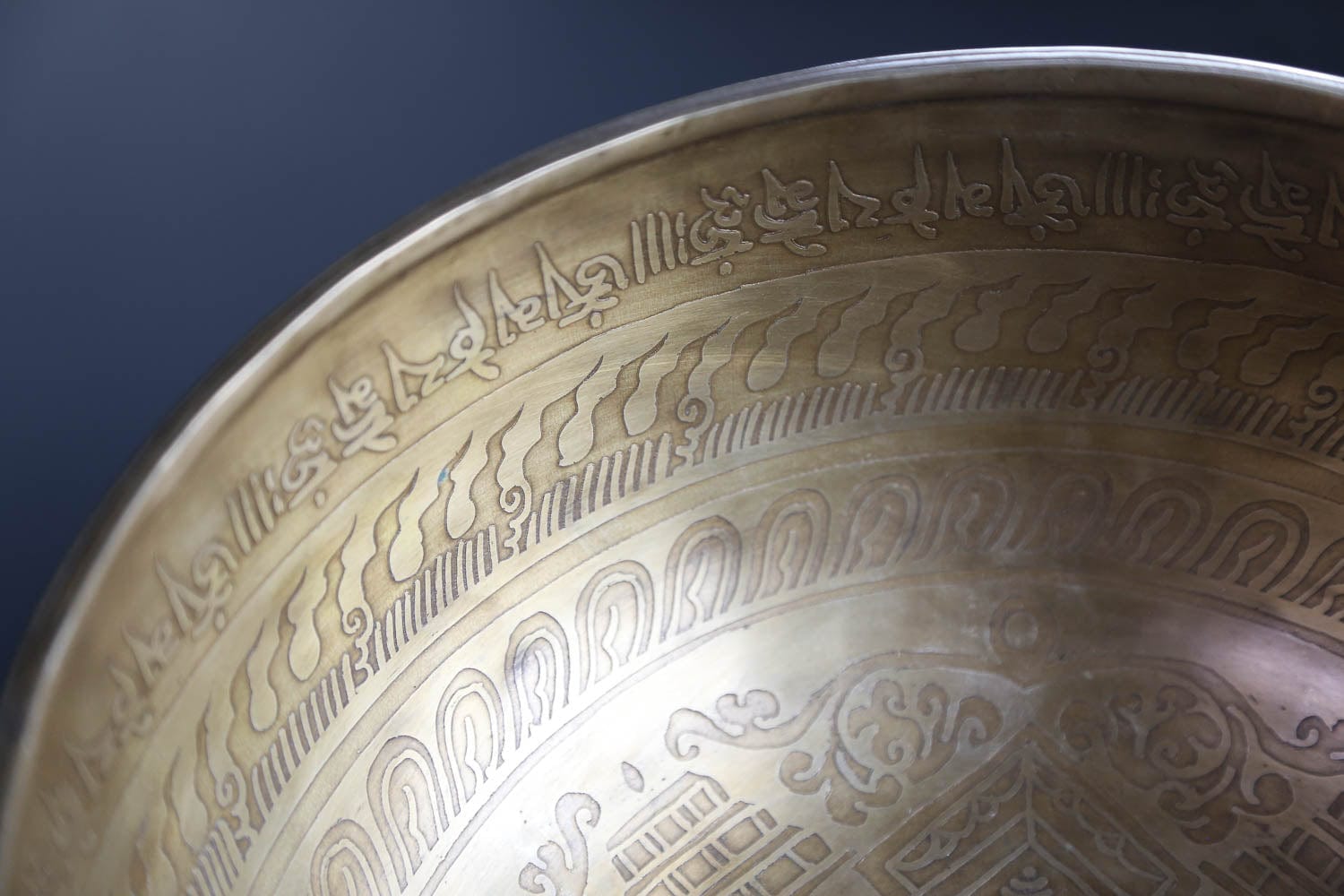 Auspicious Symbols & Flaming Dorje Lingham Bowl