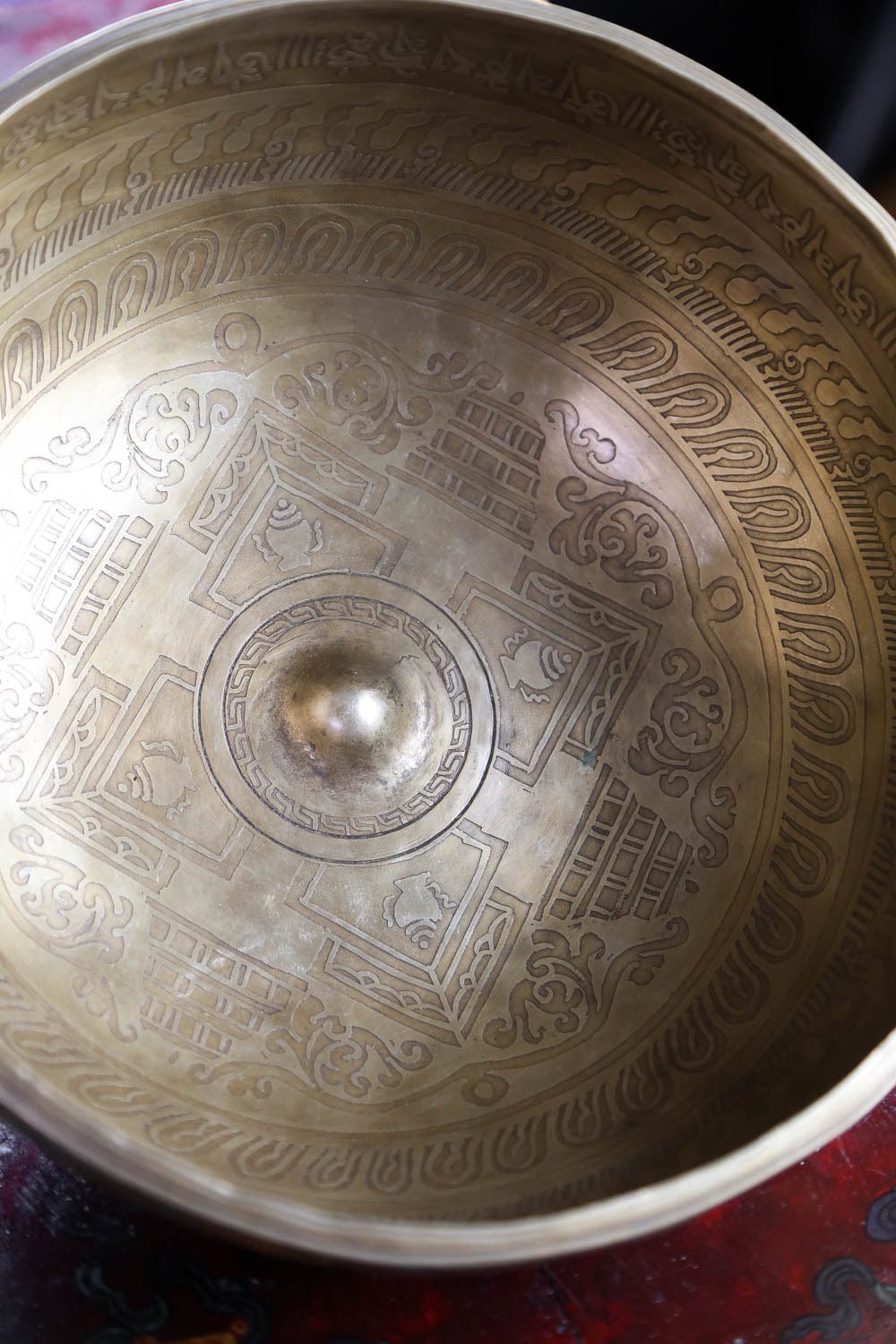 Auspicious Symbols & Flaming Dorje Lingham Bowl