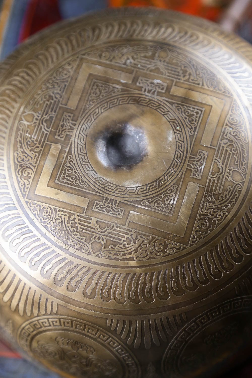Auspicious Symbols Lingham Singing Bowl
