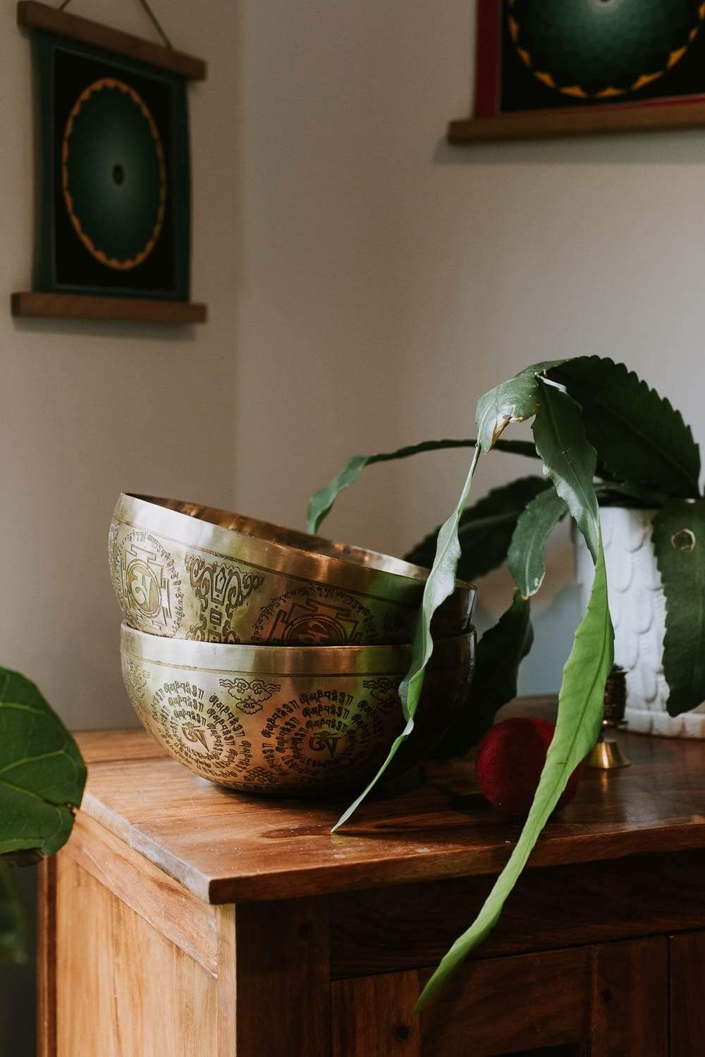 Avalokiteshvara Bodhisattva Singing Bowl