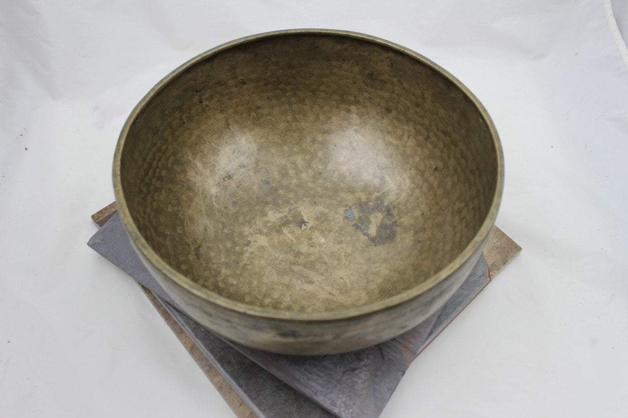 11 inch singing bowl Eb4 319hz