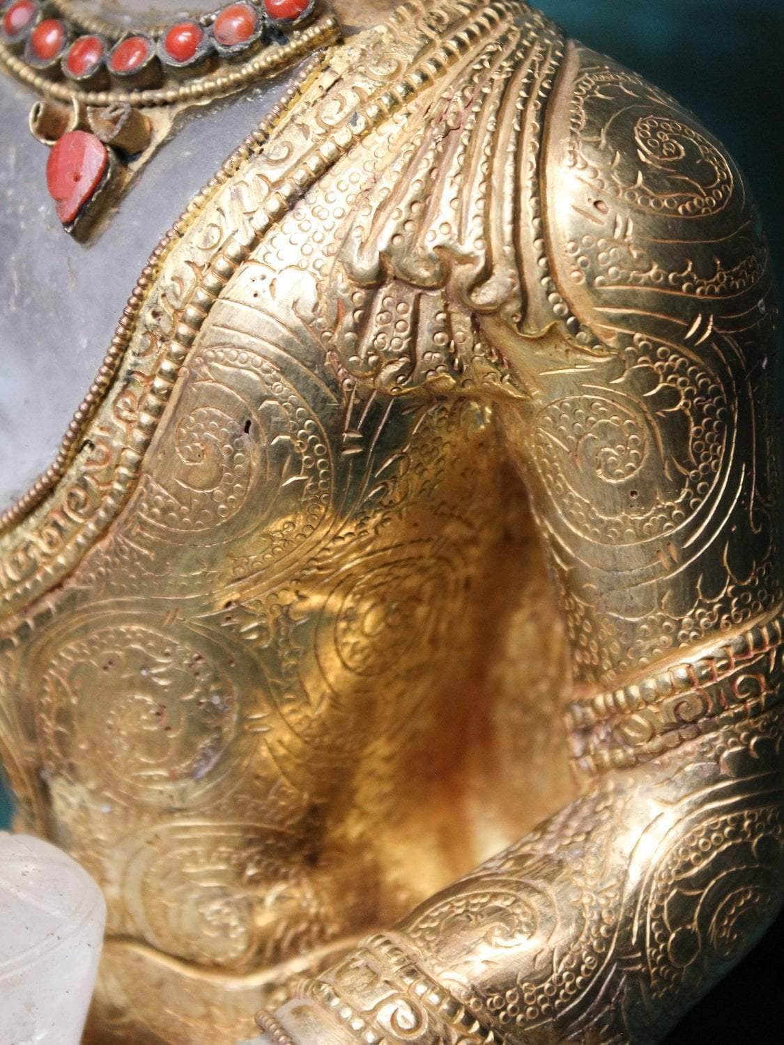 Astonishing Crystal and Gold Shakyamuni Buddha Statue