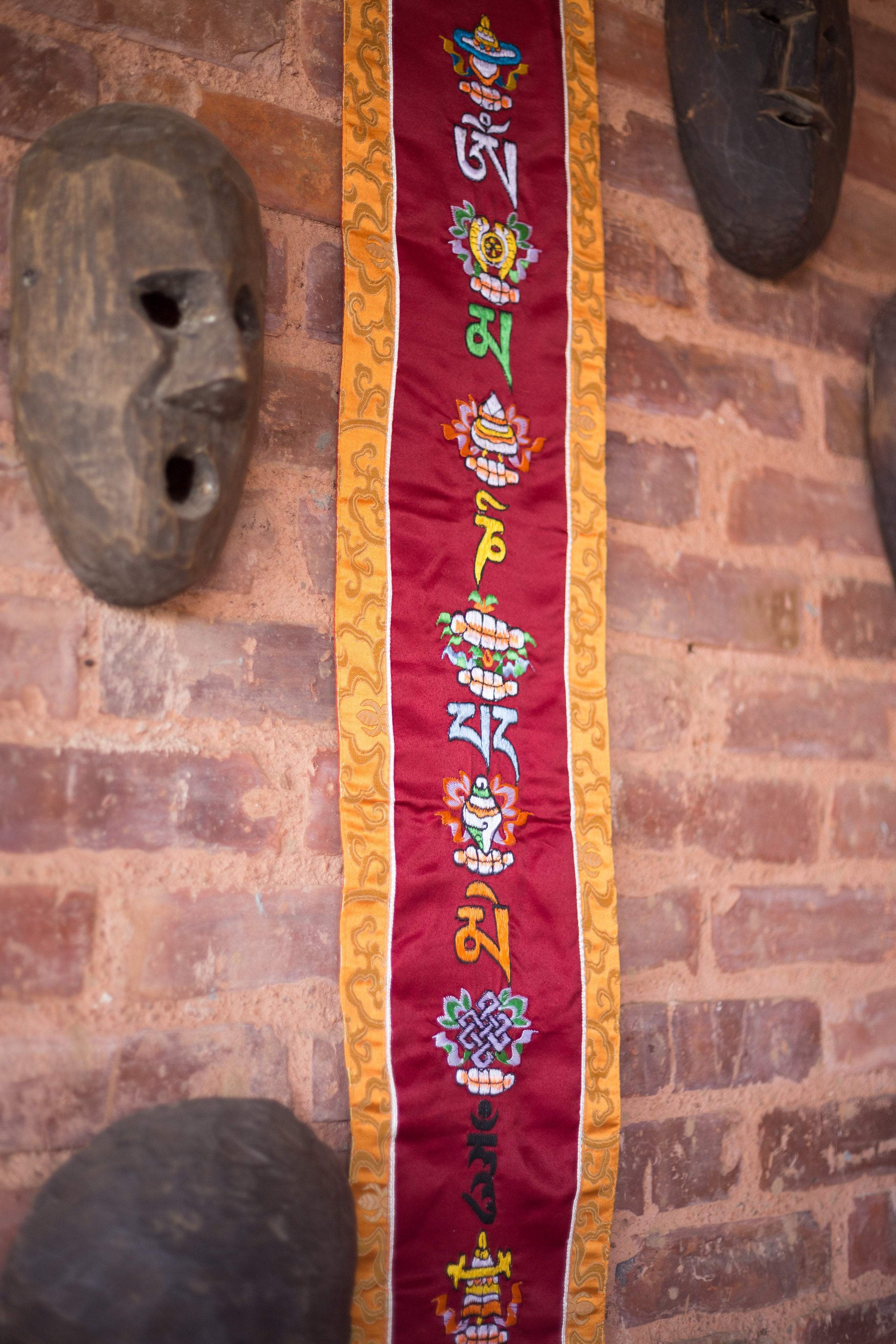 Auspicious Symbols with Tibetan Mantra Banner